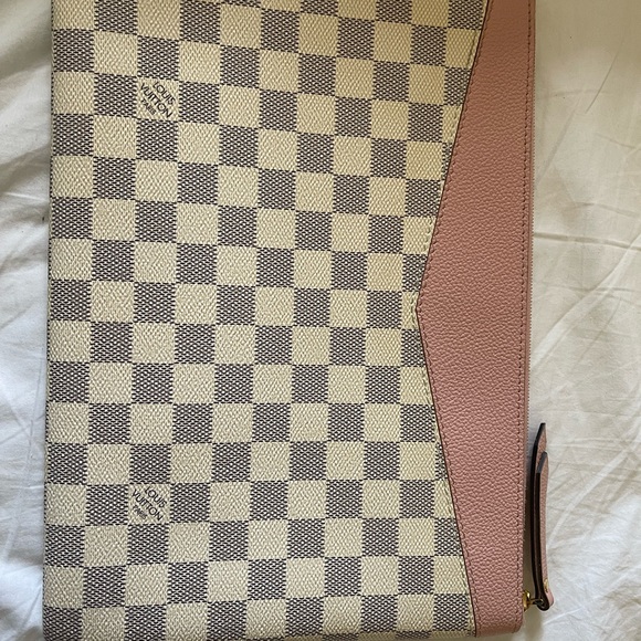 Rare Louis Vuitton daily pouch - Picture 5 of 5